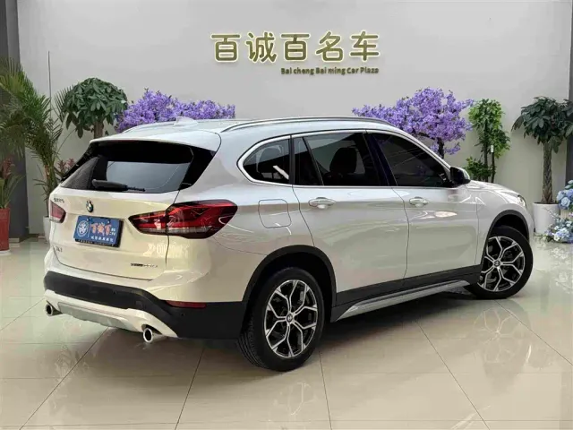 BMW X1 — Фото автомобиля 5