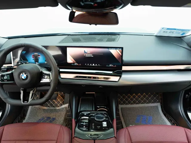 BMW 5 Series — Фото автомобиля 11