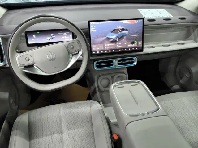 Leapmotor B10 — Фото автомобиля 12