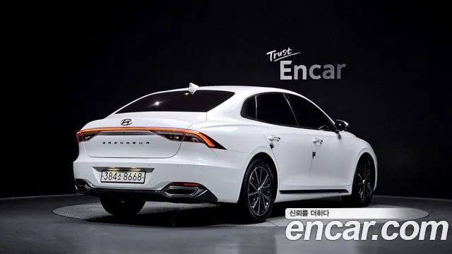 Hyundai Grandeur Новый Grandeur IG — Фото автомобиля 2
