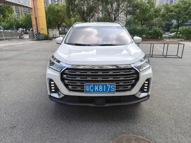 Jetour X90 — Фото автомобиля 2