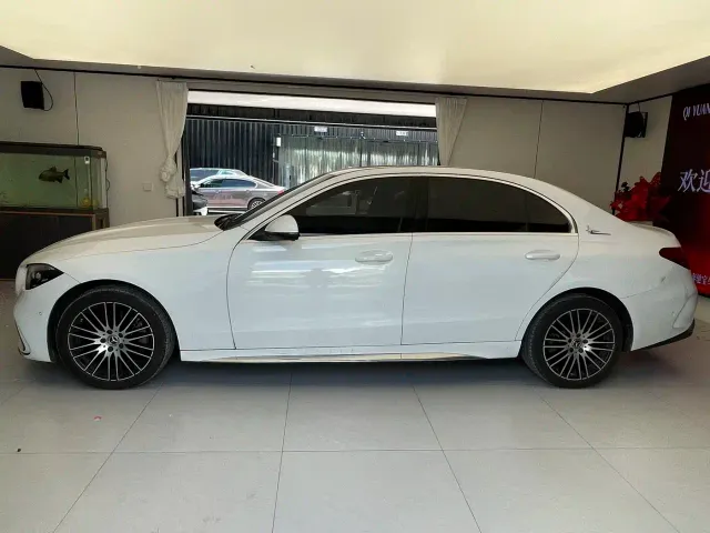 Mercedes-Benz C-Class — Фото автомобиля 3