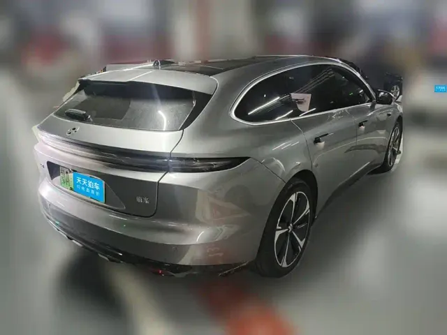 Nio ET5 Touring — Фото автомобиля 2