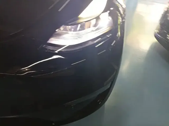 Tesla Model Y — Фото автомобиля 17