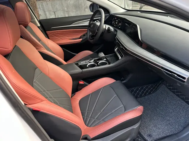 Changan Eado — Фото автомобиля 6