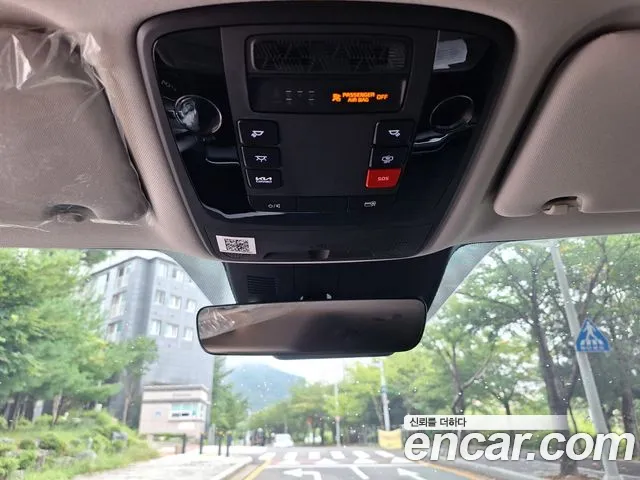 Kia Carnival Generation 4 — Фото автомобиля 17