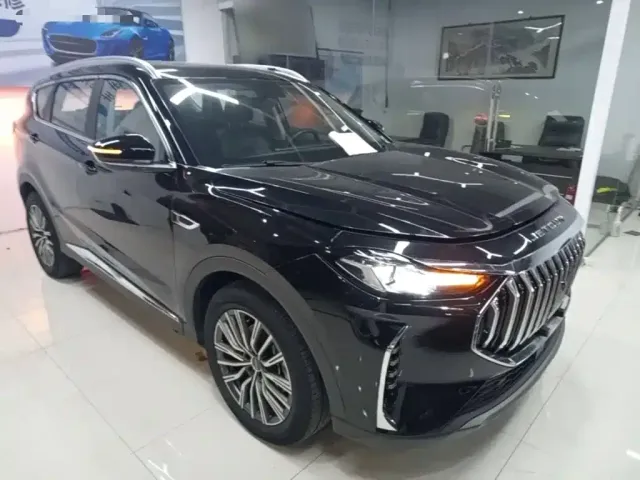 Jetour X70 Plus — Фото автомобиля 3