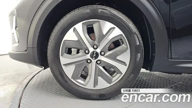 Kia Niro Niro Plus Air — Фото автомобиля 5