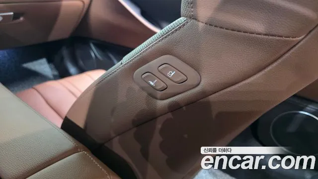 Genesis G80 RG3 — Фото автомобиля 30