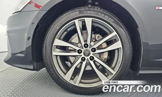 Audi A6 C8 — Фото автомобиля 5