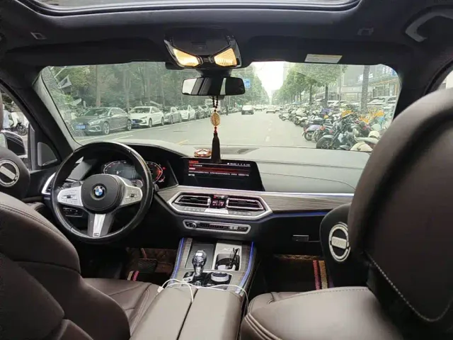 BMW X5 — Фото автомобиля 12