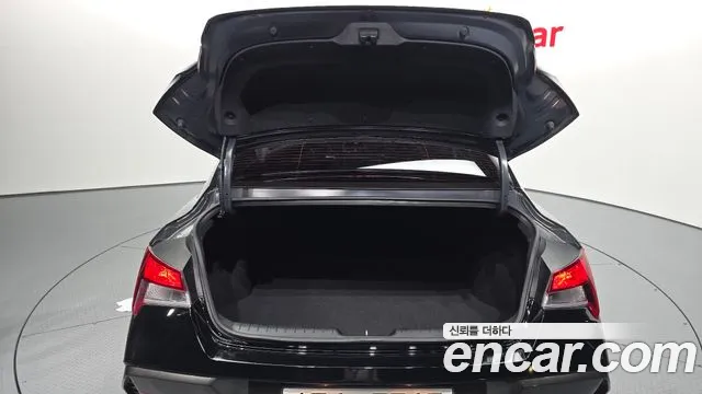 Hyundai Avante CN7 — Фото автомобиля 18