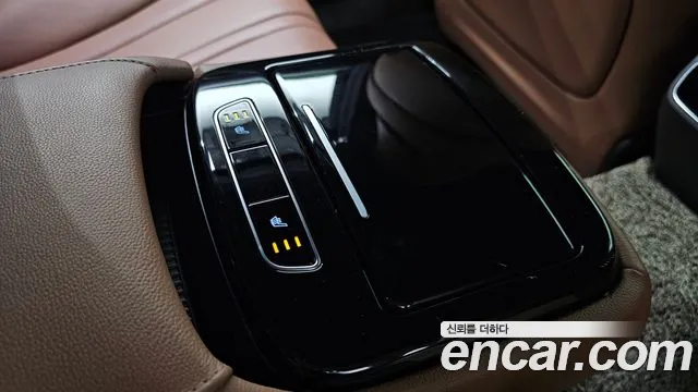 Genesis G80 Бензин 2.5 турбо AWD — Фото автомобиля 17