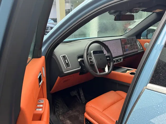 Li Auto L7 — Фото автомобиля 4