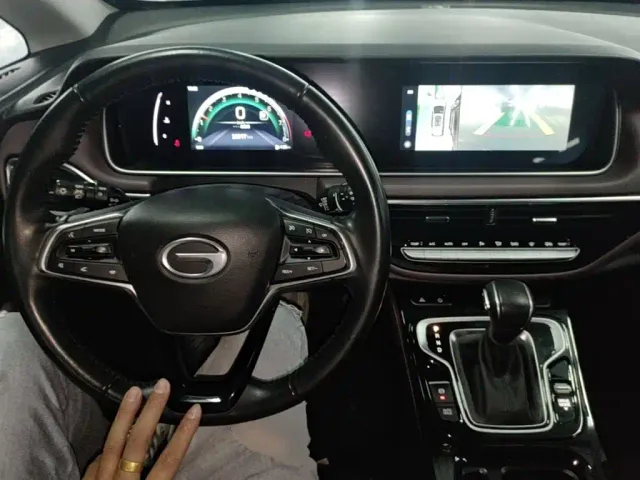 GAC Trumpchi M6 — Фото автомобиля 9