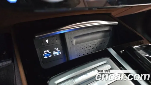 Genesis G80 Бензин 2.5 турбо 2WD — Фото автомобиля 29