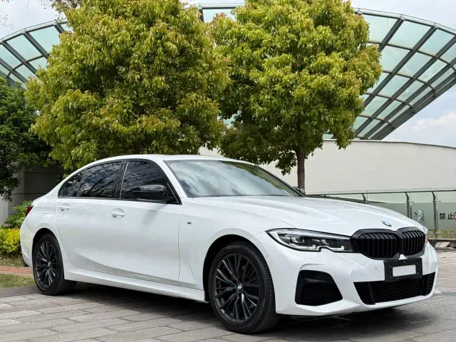BMW 3 Series — Фото автомобиля 3