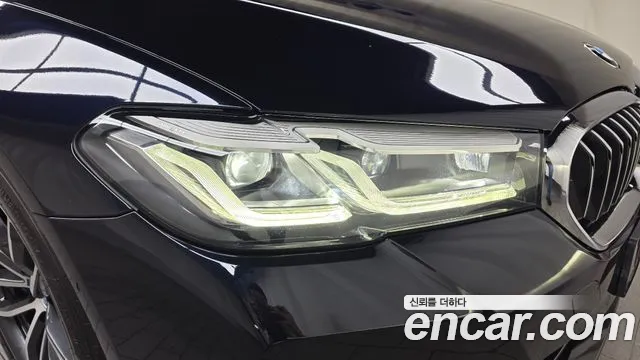 BMW 5 Series G30 — Фото автомобиля 7