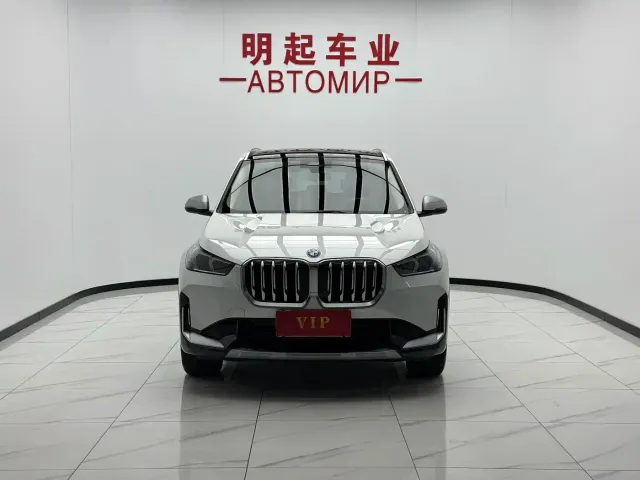 BMW X1 — Фото автомобиля 3