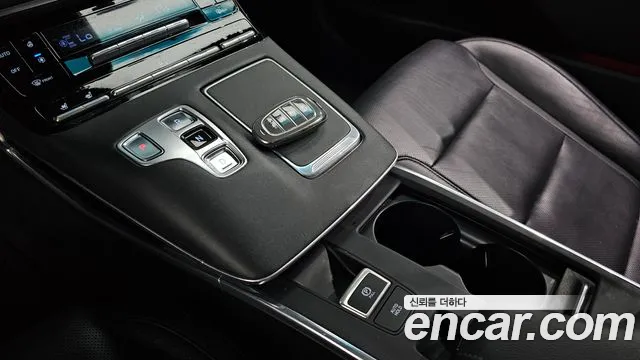 Hyundai Grandeur Grandeur (New) — Фото автомобиля 12
