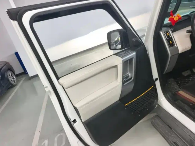 iCAR V23 — Фото автомобиля 7