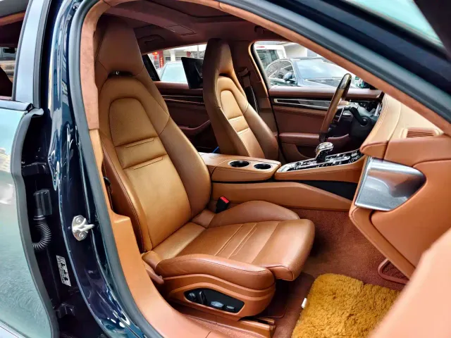 Porsche Panamera — Фото автомобиля 8