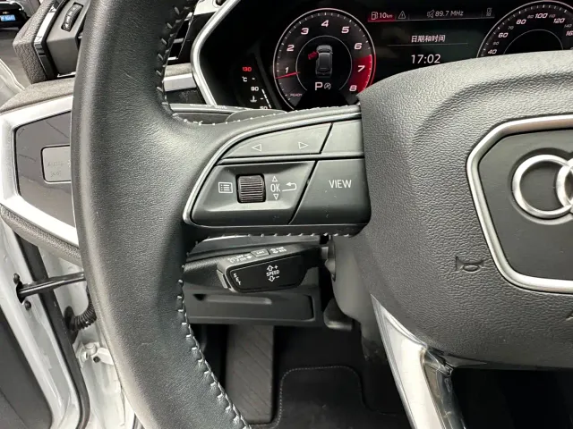 Audi Q3 — Фото автомобиля 9
