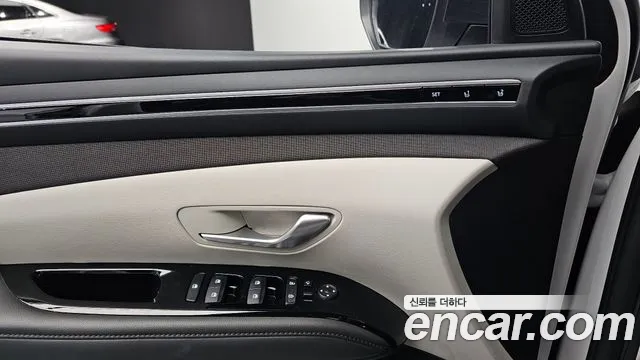 Hyundai Tucson Tucson (NX4) Бензин 1.6 турбо 2WD — Фото автомобиля 12