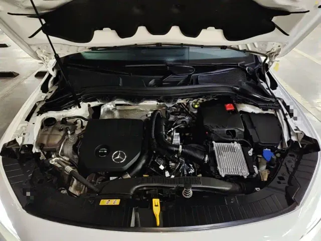 Mercedes-Benz GLA-Class — Фото автомобиля 24