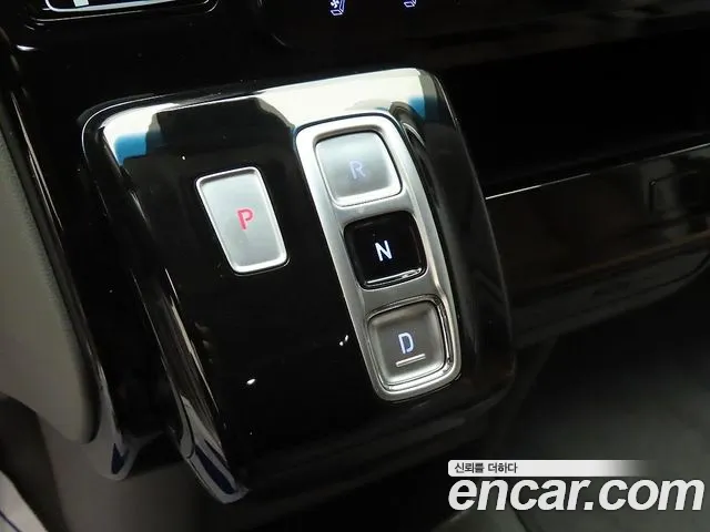 Hyundai Staria Staria 2WD автодом — Фото автомобиля 10