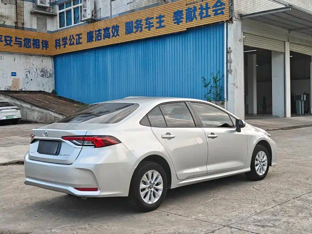 Toyota Corolla — Фото автомобиля 7