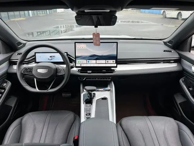 Geely Xingrui — Фото автомобиля 12