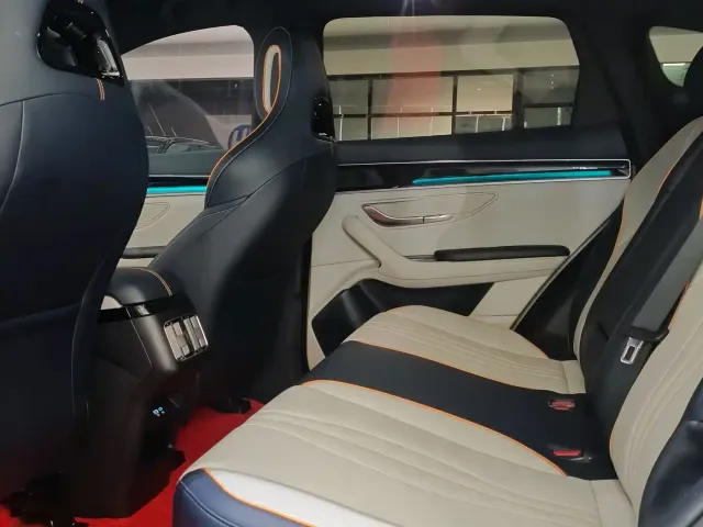 BYD Song PLUS — Фото автомобиля 10