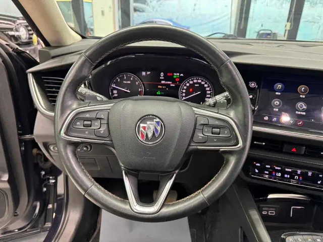 Buick Envision Plus — Фото автомобиля 23