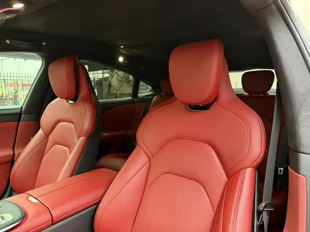 Xiaomi SU7 — Фото автомобиля 7