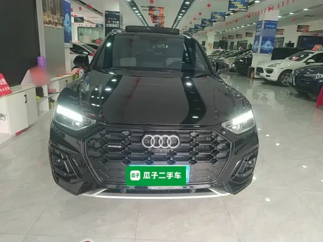 Audi Q5L — Фото автомобиля 2