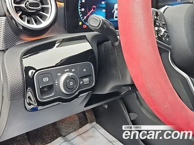 Mercedes-Benz A-Class — Фото автомобиля 13