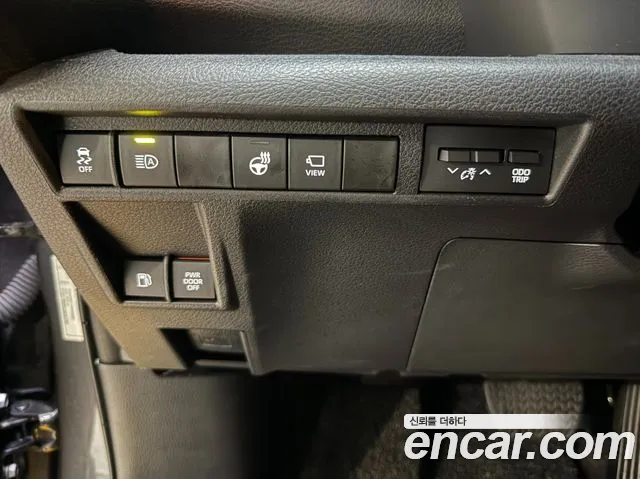 Toyota Sienna — Фото автомобиля 14