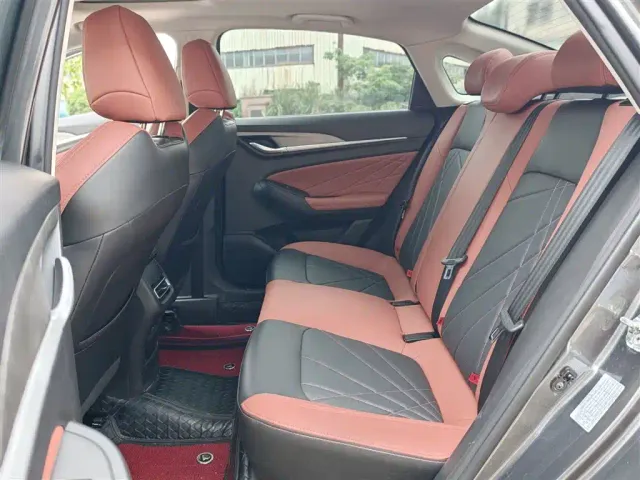 Changan Eado — Фото автомобиля 12