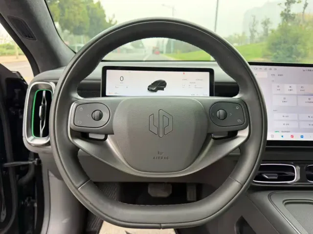 Leapmotor Lafa 5 — Фото автомобиля 7
