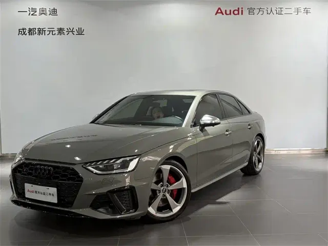 Фотография автомобиля — Audi S4