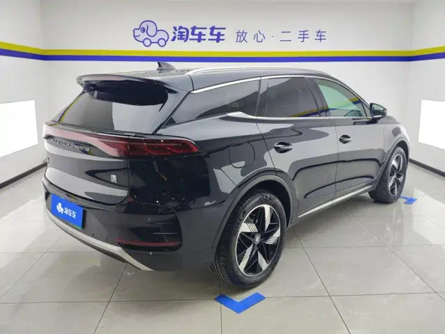 BYD Tang — Фото автомобиля 3