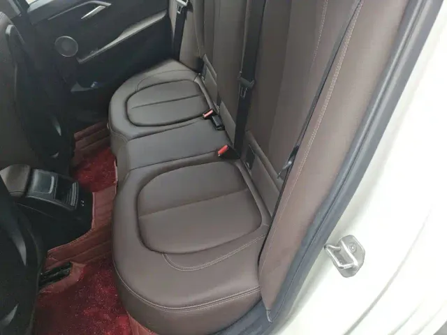 BMW 1 Series — Фото автомобиля 13