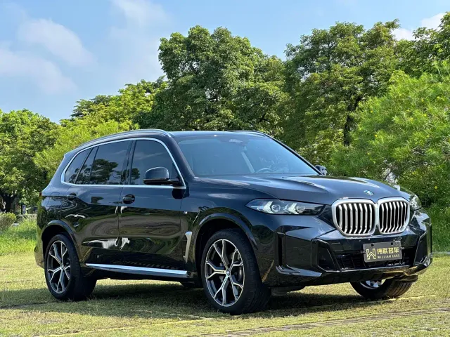BMW X5 — Фото автомобиля 3