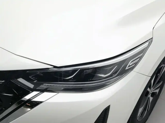Nissan Sylphy 2023 1.6L CVT Deluxe Edition — Фото автомобиля 7