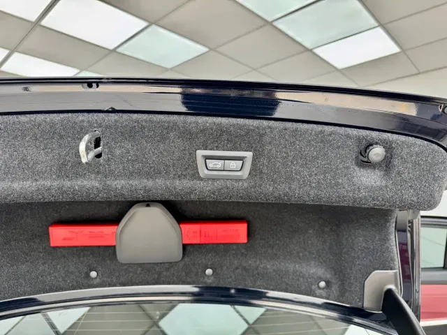 BMW 3 Series — Фото автомобиля 24