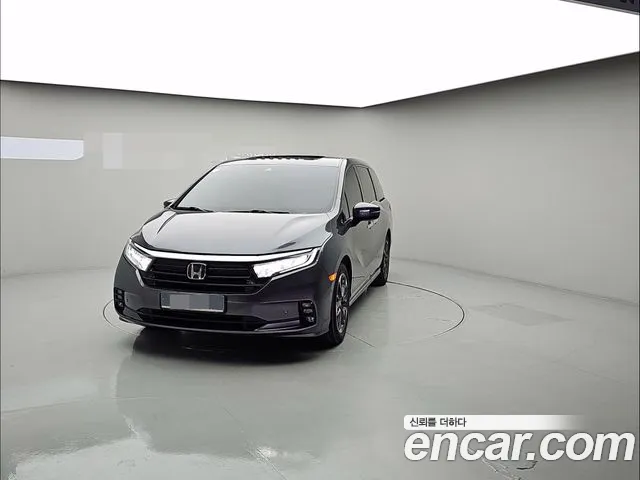 Фотография автомобиля — Honda Odyssey