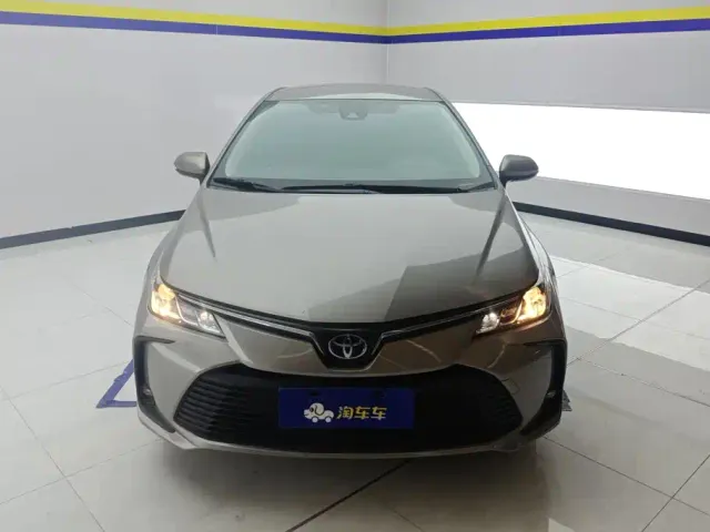 Toyota Corolla — Фото автомобиля 2
