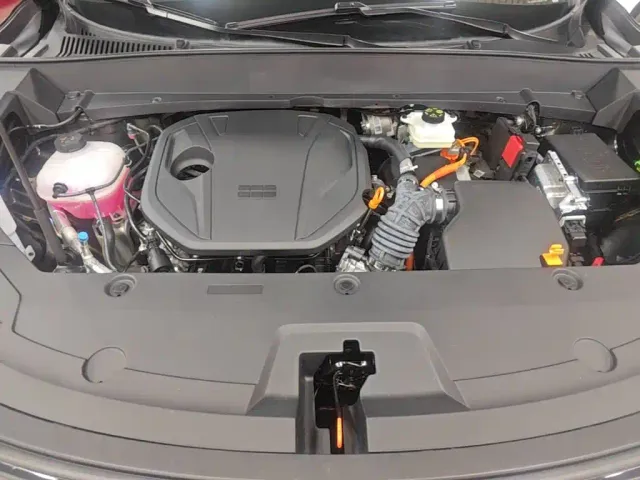 Geely Galaxy Starship 7 EM-i — Фото автомобиля 19