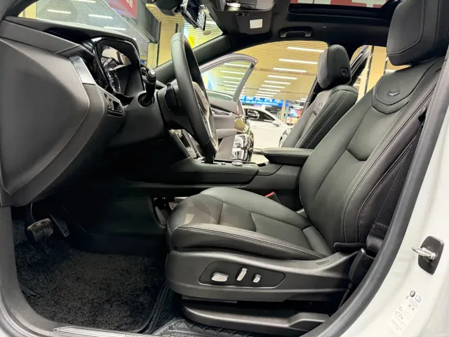 Cadillac XT5 — Фото автомобиля 10